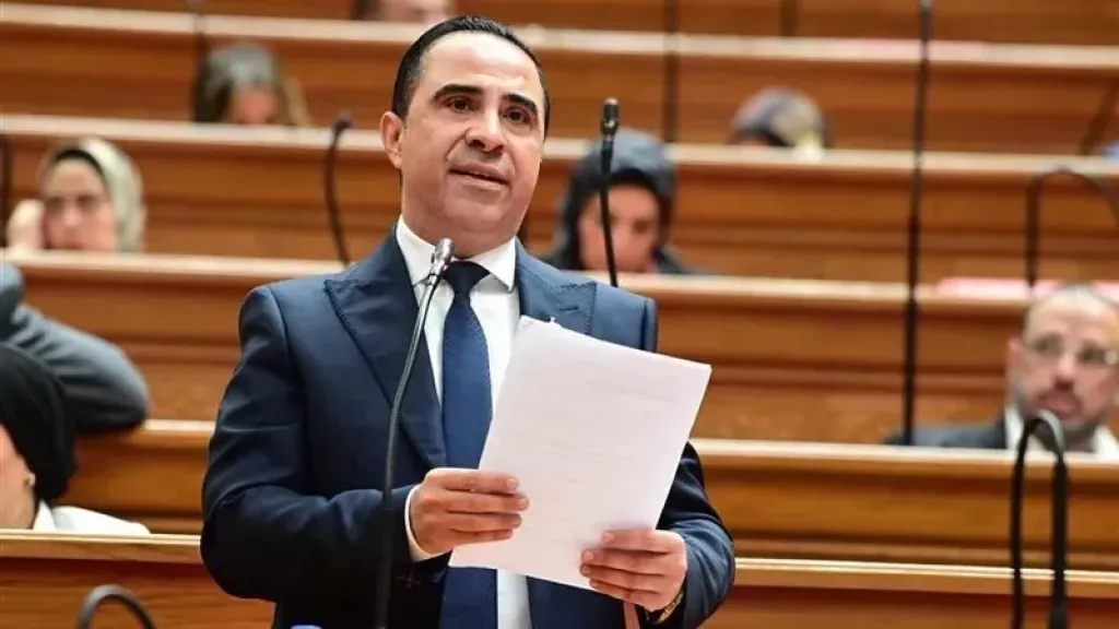 مصطفى البهي: إجراءات حماية الأطفال على السوشيال ميديا خطوة نحو تنظيم البيئة الرقمية