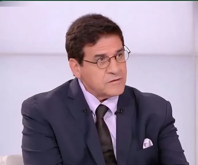 الدكتور سيد غنيم، زميل كلية الحرب العليا والأستاذ الزائر في حلف شمال الأطلسي والأكاديمية العسكرية الملكية ببروكسل