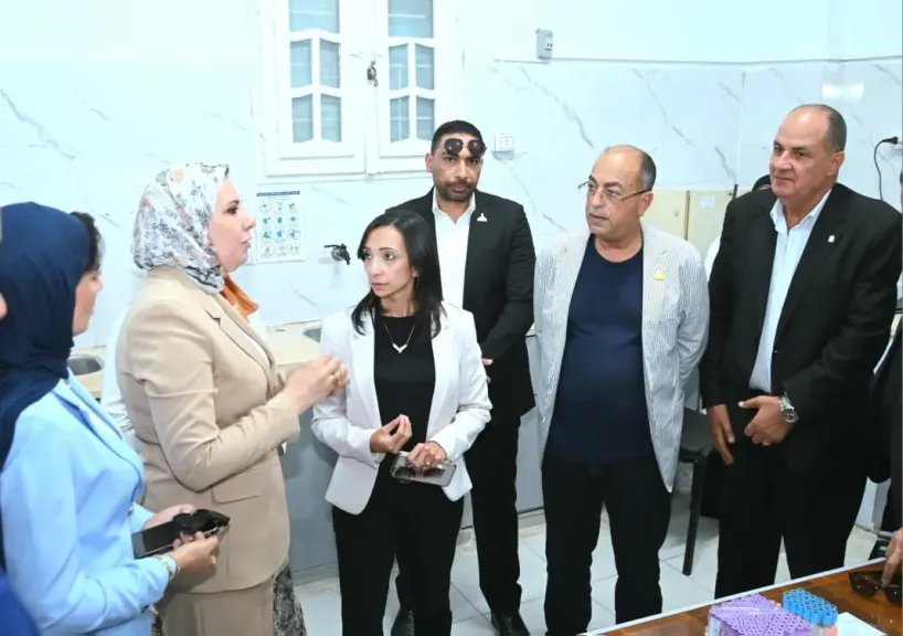 احتفالات بالعيد القومى.. محافظ البحيرة تفتتح عيادات التأمين الصحي بالدلنجات لخدمة 34 ألف منتفع