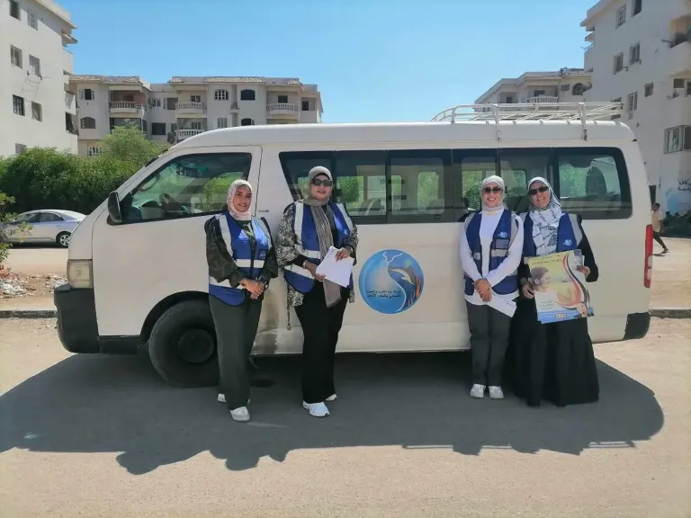 مياه البحر الأحمر تستطلع آراء المواطنين حول خدماتها وتنفذ حملات للتوعية الميدانية