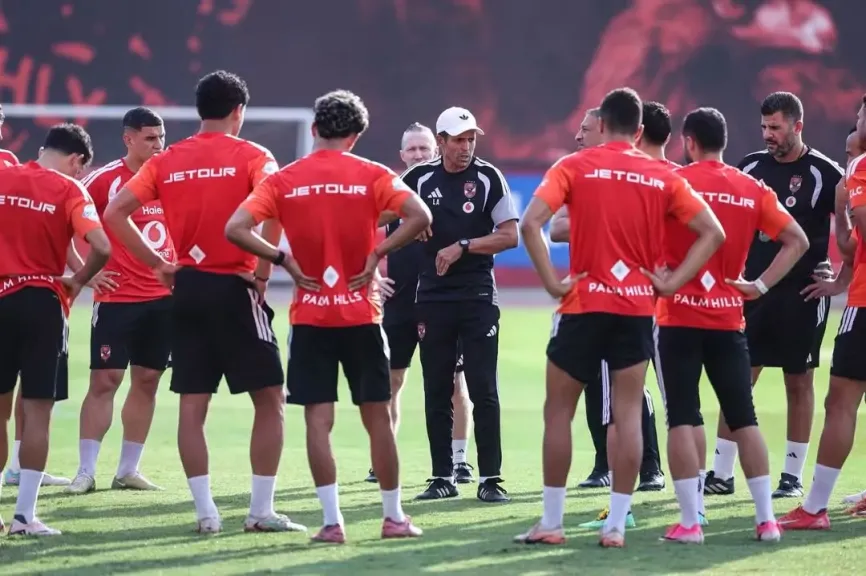 الأهلي يستعد لمواجهة بترول أسيوط قبل قمة الزمالك.. ووديتان لتجهيز البدلاء خلال التوقف