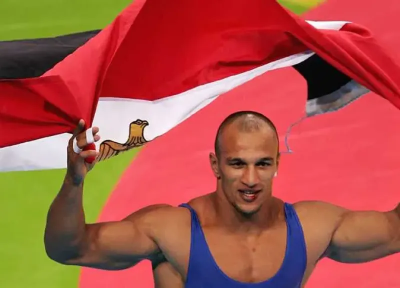 عودة الأسطورة إلى البساط العالمي.. كرم جابر يقود منتخب مصر في بطولة العالم للمصارعة للرواد بالأردن