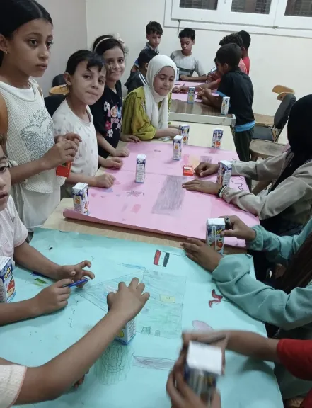مسابقة فنية في الرسم الحر بمركز شباب بنى مومنه ببنى سويف