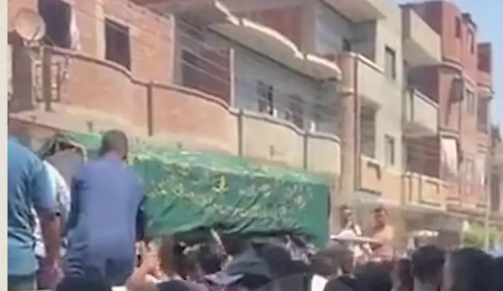 «مات شقيقها فلحقت به».. الآلاف يشيعون جثماني شقيقين في جنازة مهيبة بشبين القناطر