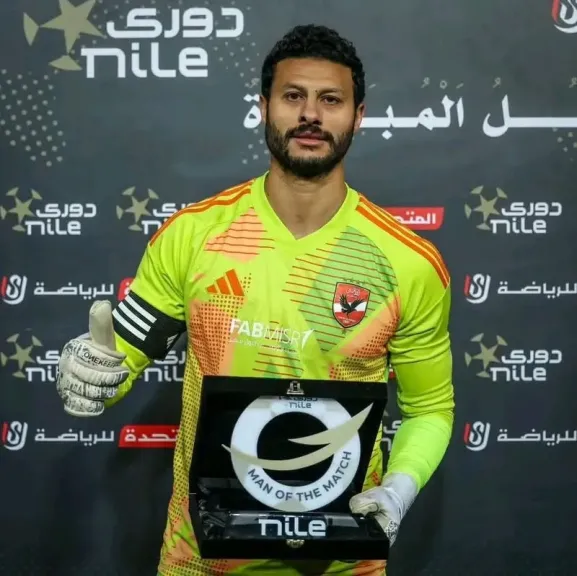 من كأس العالم إلى الاستبعاد.. كيف بدأت الخلافات بين حسام حسن ومحمد الشناوي؟