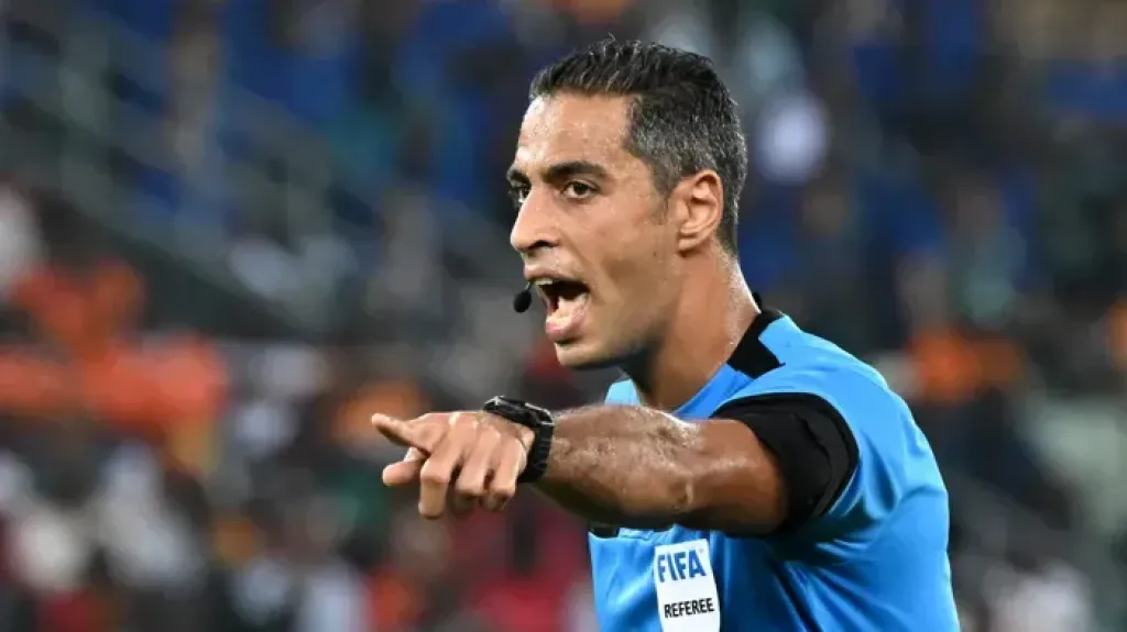 طاقم تحكيم مصري لمواجهة زيمبابوي والكونغو الديمقراطية في تصفيات كأس الأمم الأفريقية