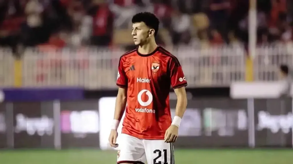 دقائق معدودة.. كم سيدفع الأهلي مقابل مشاركة علي محمود مع منتخب مصر؟