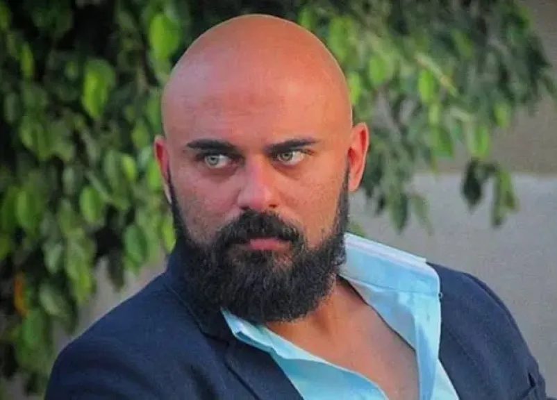 طلب مليون جنيه.. نظر دعوى تعويض ضد الفنان أحمد صلاح حسني بسبب حادث سيارة في التجمع الخامس