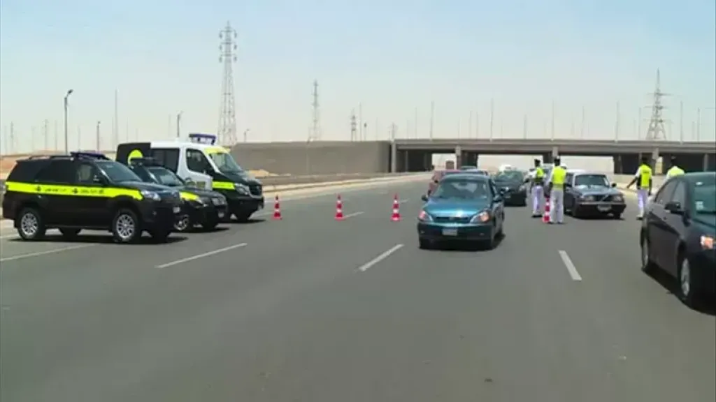 السير عكس الاتجاه والقيادة تحت تأثير المخدر.. عقوبات تصل لـ7 سنوات