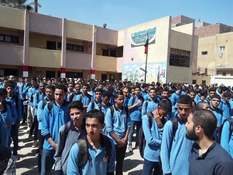 ”عشان مختاروش البكالوريا”.. أزمة طلاب دهشور بين حلين.. والطلاب ينتظرون مقعد الدراسة