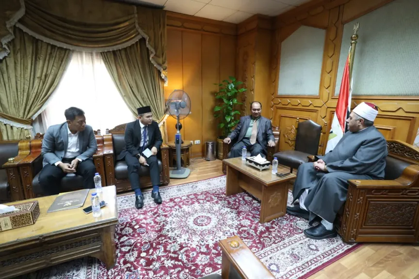 الشيخ أيمن عبد الغني يستقبل وفدًا إندونيسيًّا لبحث توقيع بروتوكول تعاون بين الأزهر ووزارة الشؤون الدينية