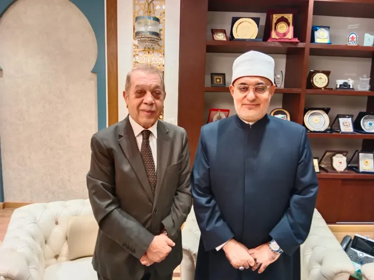 الدكتور نظير عياد مفتى الجمهورية يلتقى النائب أسامة شرشر