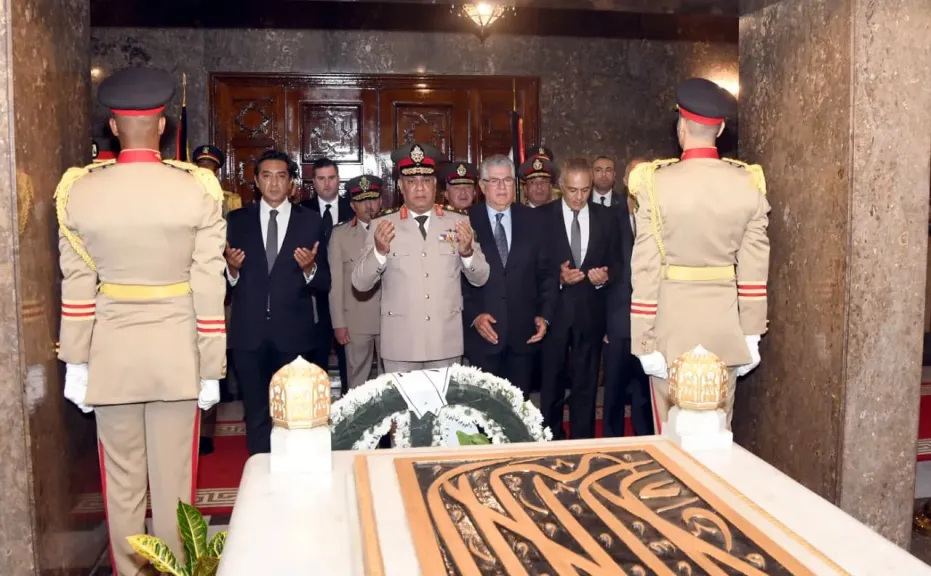 الرئيس ينيب وزير الدفاع للمشاركة في إحياء الذكرى السنوية لرحيل الزعيم جمال عبد الناصر