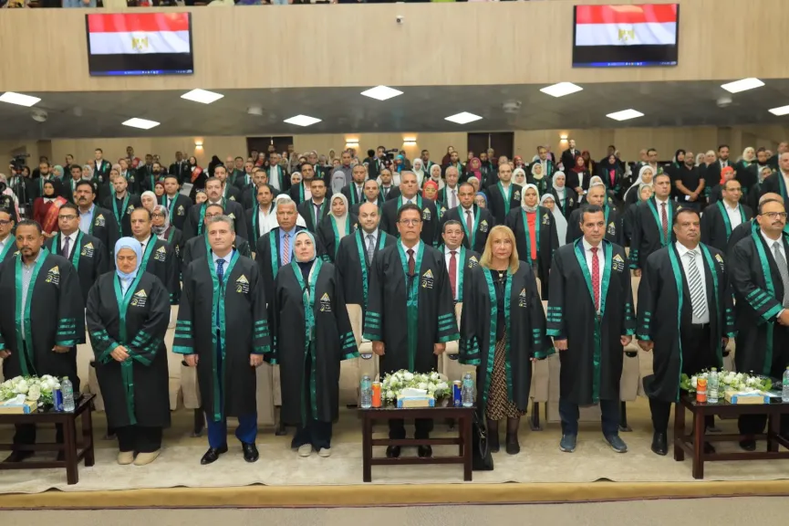 جامعة بنها تكرم المتميزين في البحث العلمي والتفوق الأكاديمي
