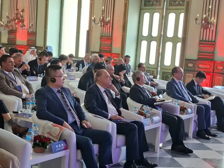 «جسر جديد للحوار العربي».. أمين عام الأعلى للثقافة يشارك في حوار الدراسات الصينية بالقاهرة