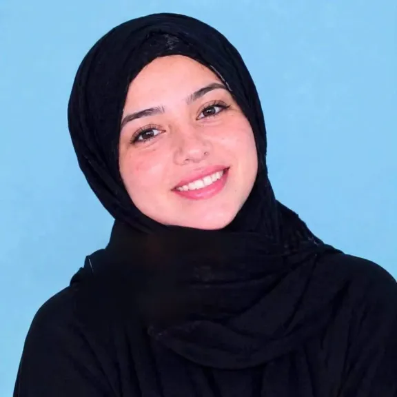 من بينهم طالبة بجامعة الدلتا.. ننشر أسماء المتوفيين والمصابين بمكروباص  على طريق جمصة-المنصورة ”