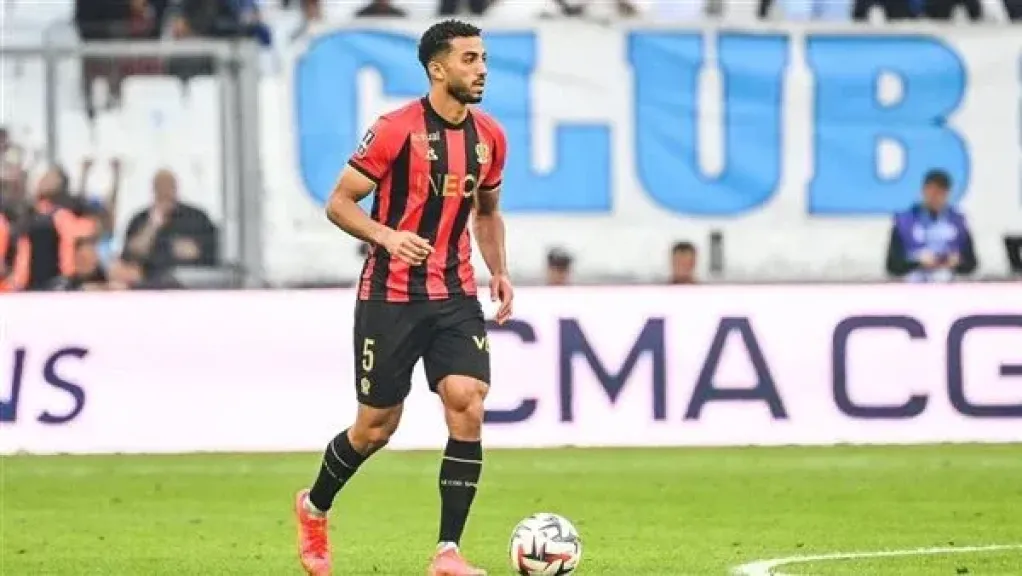 نيس الفرنسي يعلن تفاصيل مغادرة محمد عبد المنعم لمعسكر منتخب مصر