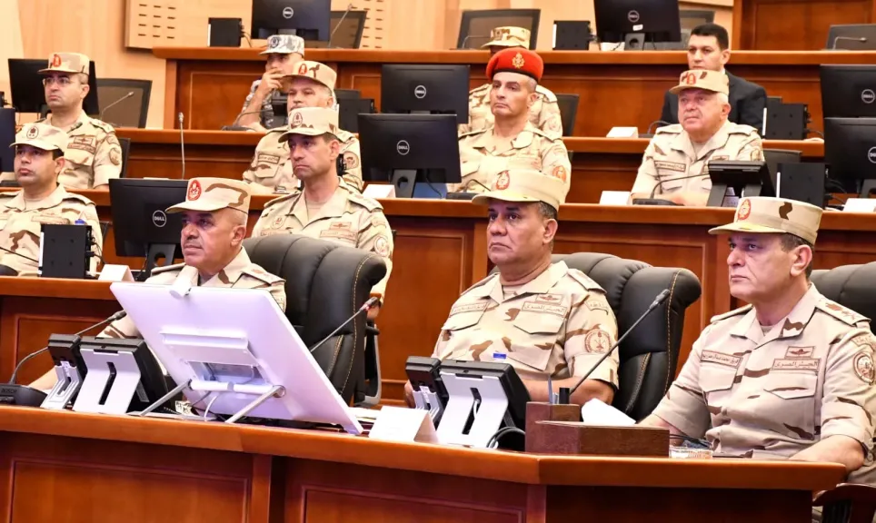 وزير الدفاع يشهد تنفيذ المرحلة الرئيسية لمشروع مراكز القيادة الاستراتيجي التعبوي التخصصي لإدارة الحرب الكيميائية