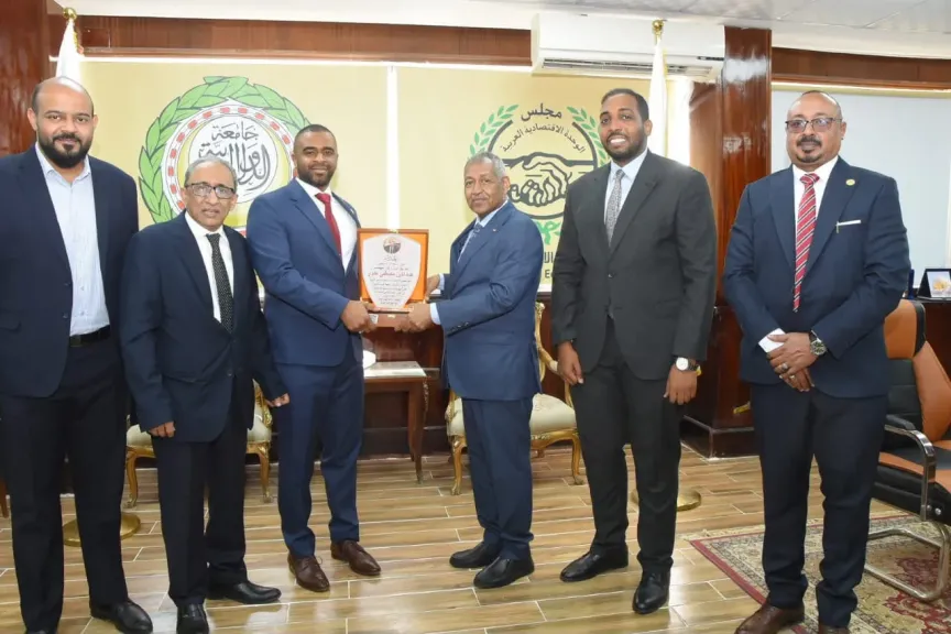 الجهاز العربي للتسويق يكرّم السفير الفريق أول ركن  عماد الدين مصطفى عدوي بمناسبة انتهاء فترة خدمته سفيرًا للسودان لدى مصر