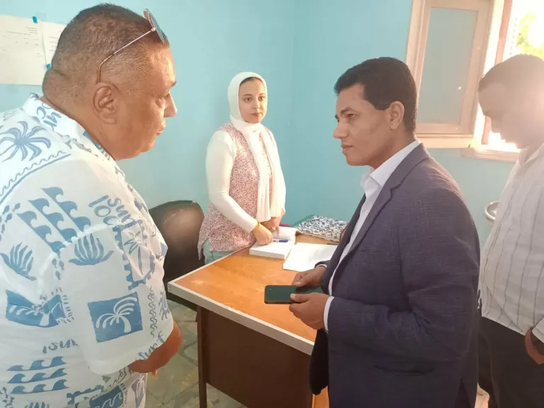 صحة الأقصر تتابع جاهزية مكاتبها لحملة الحصبة والحصبة الألماني
