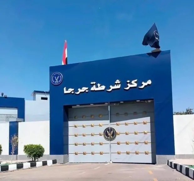 طعنات قاتلة تنهي حياة ربة منزل بجرجا في سوهاج.. والخلافات الزوجية وراء الواقعة