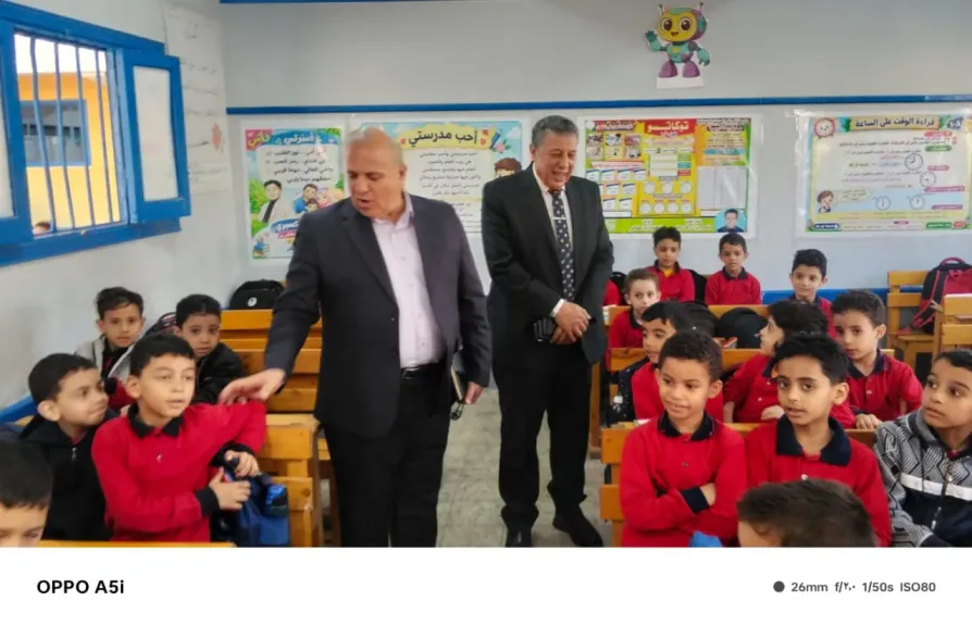 «تعليم البحيرة» تتابع انتظام الدراسة والتقييمات ومستوى الطلاب برشيد