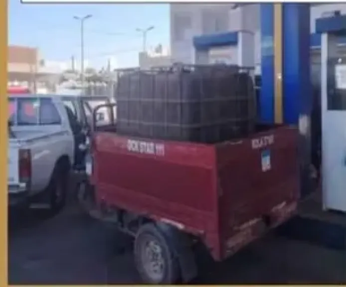 «هيئة البترول» تكشف حصيلة حملات مكافحة تهريب الوقود من أسوان إلى أسيوط.. ضبط 6 أطنان بنزين و48 ألف لتر