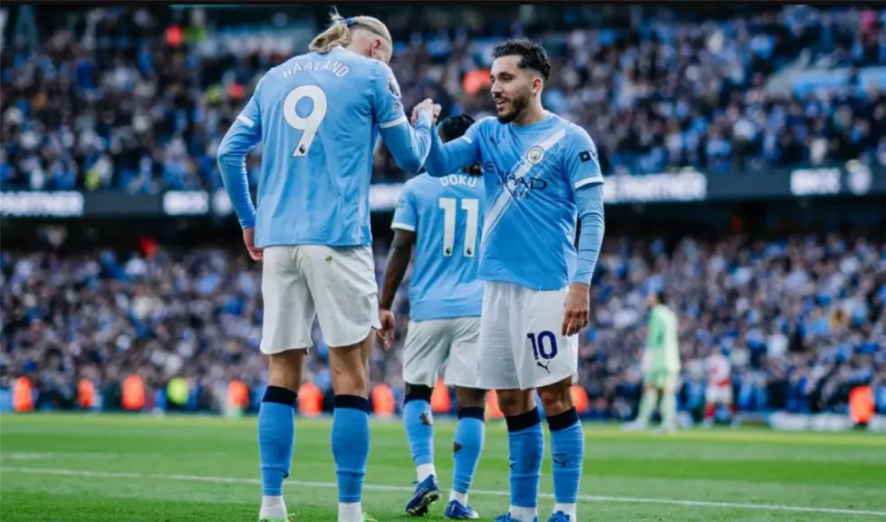 ليس هالاند.. برشلونة يراقب نجم مانشستر سيتي بصفقة أقل من 90 مليون يورو