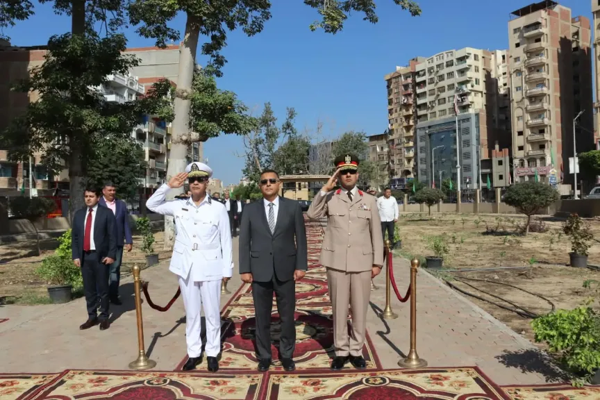 محافظ القليوبية ومدير الأمن يحييان ذكري شهداء أكتوبر 