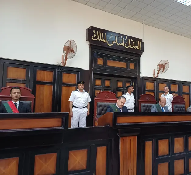 المشدد 10 سنوات لعامل بتهمة الاتجار بالحشيش وحيازة سلاح بأسيوط