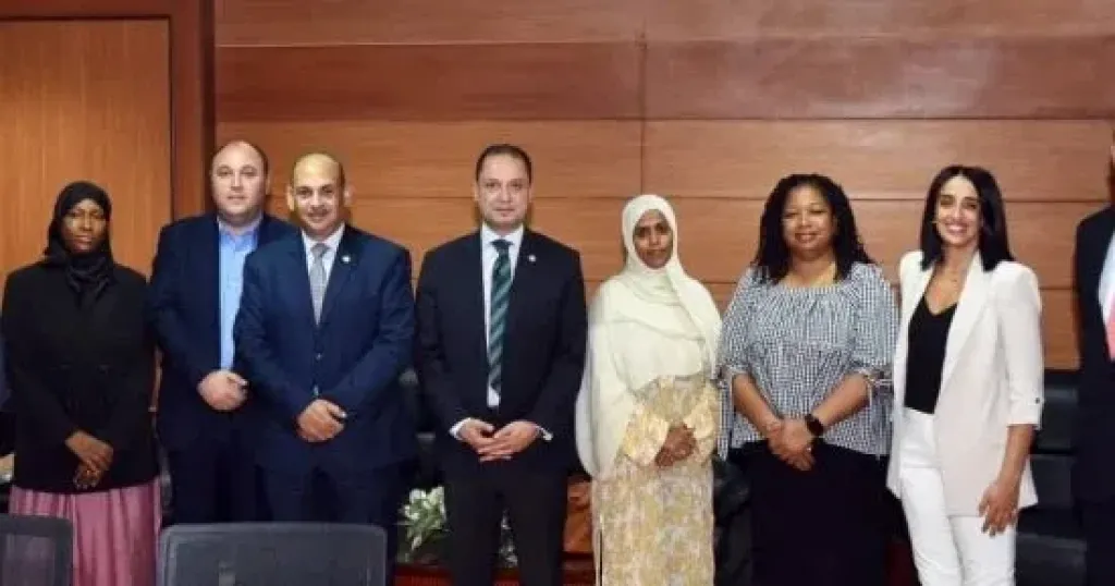 وفد من هيئات الاستثمار الأفريقية يتفقد المنطقة الحرة بالإسكندرية على هامش منتدى العلمين – إفريقيا للأعمال.