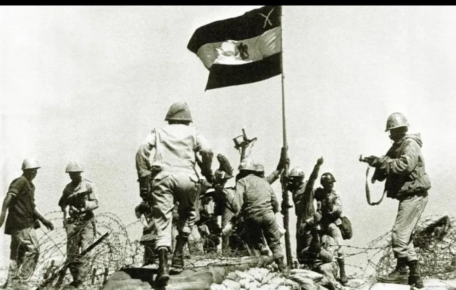 يسري الفخراني يكشف كيف استخدم جنود مصر خراطيم المياه لفتح ثغرات خط بارليف