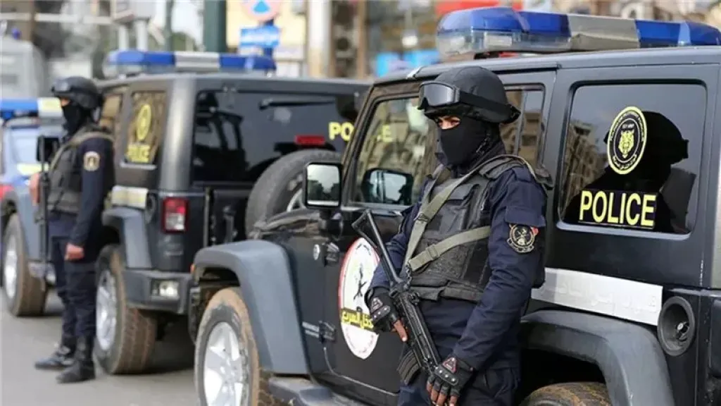العثور على جثة مسنة مصابة بطعنات في الرقبة خلف وحدة صحية بقنا