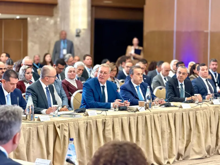 وزير البترول والثروة المعدنية من أثينا خلال المائدة المستديرة لمنتدي غاز شرق المتوسط