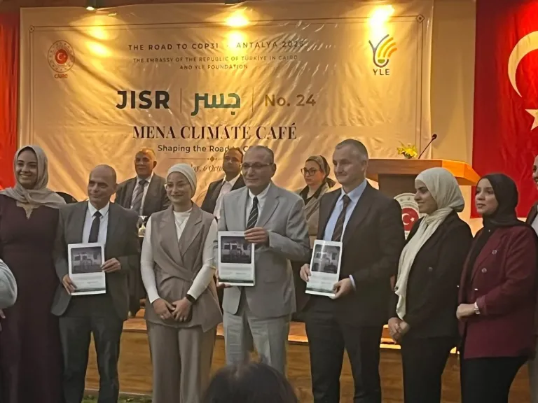 قبيل COP-31..”جسر المناخ” يلتقي في القاهرة