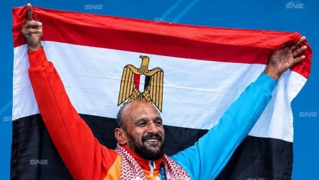 كرم جابر يتوج بذهبية بطولة العالم للمصارعة للأساتذة في الأردن