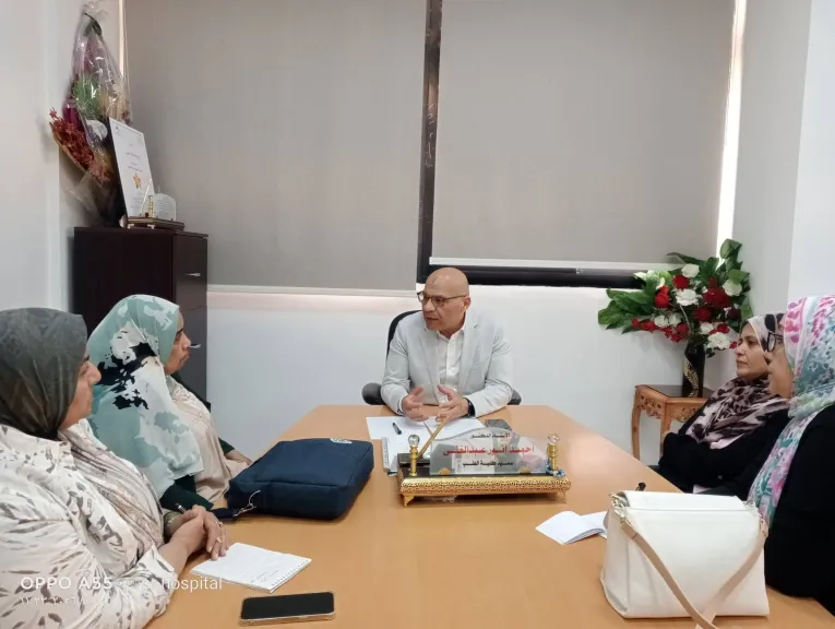 جامعة قناة السويس تبحث إنشاء مركز للسموم ووحدة Toxicology بمستشفياتها لتعزيز الخدمات الطبية التخصصية بإقليم القناة وسيناء