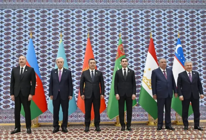 البيان الختامي للاجتماع التشاوري الثامن لرؤساء أذربيجان ودول آسيا الوسطى يؤكد على تعزيز التعاون
