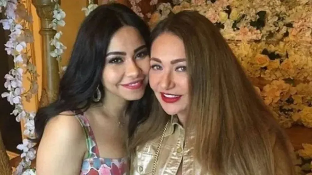 ليلى علوي تحتفل بعيد ميلاد شيرين عبد الوهاب: «أفضل مطربة بحبها على قيد الحياة»