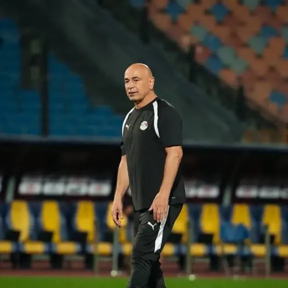 حسام حسن يدرس تصعيد مواهب منتخب الشباب إلى معسكر نوفمبر