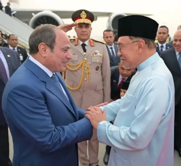 رئيس وزراء ماليزيا: نفخر بموقف مصر الداعم لفلسطين ونقدر جهودها الإنسانية