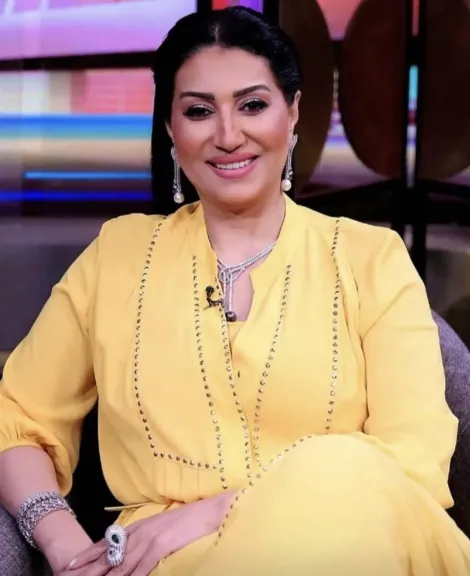 بعد مسيرة فنية حافلة.. وفاء عامر نجمة حفل افتتاح مهرجان VS-FILM