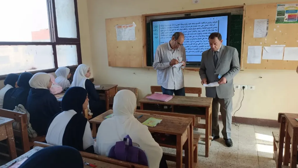 تعليم بني سويف تشدد على ضبط الحضور ومتابعة التحصيل الدراسي