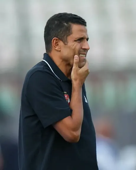 سيناريو القلق في الأهلي.. هل يضع فوز الزمالك مستقبل عموتة تحت المجهر؟