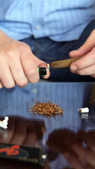 قطعة حشيش داخل المنزل تنقل طفلًا إلى المستشفى في حالة حرجة بالقاهرة