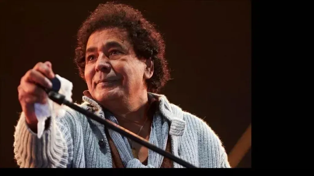 في عيد ميلاده الـ72.. سر دموع محمد منير أثناء تسجيل أغنية «حدوتة مصرية»
