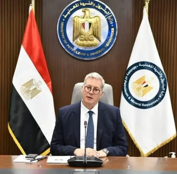 وزير البترول يصدر حركة تكليفات جديدة لرؤساء الشركات ومساعديهم ومديري العموم