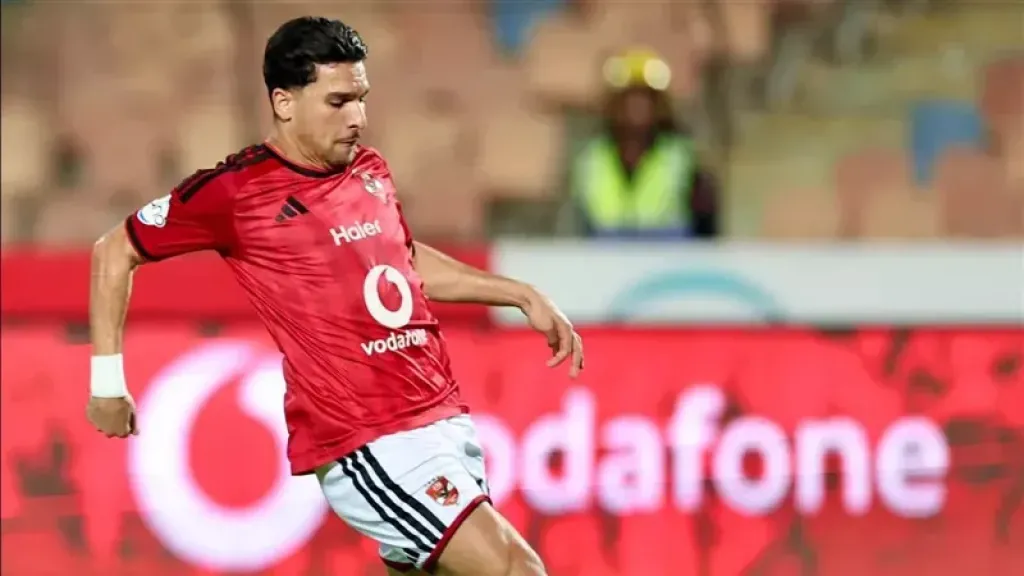 منصف بقرار يضرب الزمالك بالهدف الثاني ويقرب الأهلي من حسم القمة