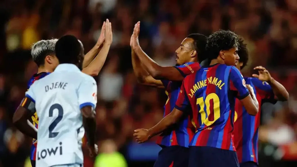 برشلونة يطارد رقم ريال مدريد التاريخي.. ما الذي يحتاجه فليك؟
