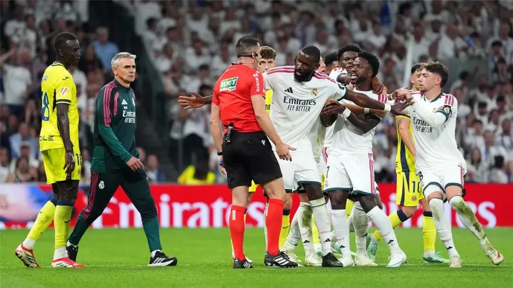 ذكرى مؤلمة للمصريين.. حكم مثير للجدل يدير مواجهة ريال مدريد وروما في دوري الأبطال
